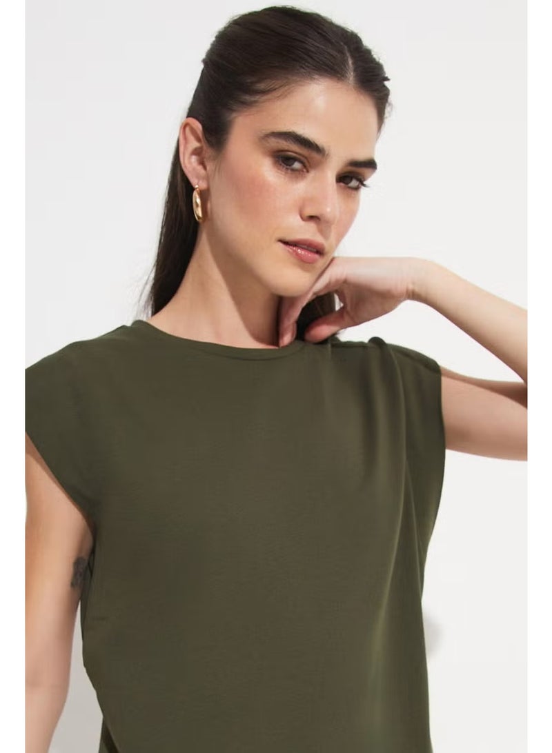 JUNE Basic Cotton Crew Neck Sleeveless T-Shirt - Image 2